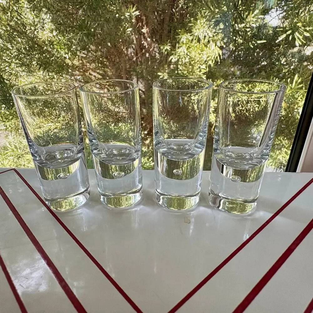 Kosta Boda Pippi Shot Glasses Set of 4 Clear Control Bubble Sweden